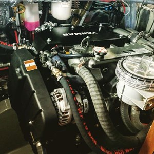 First Service On A Yanmar 4jh 110 Common Rail Engine